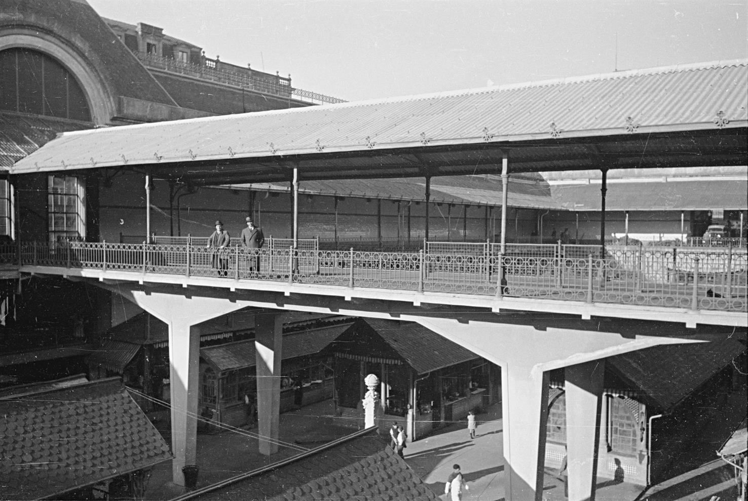 Porto : aspecto do Mercado do Bolhão