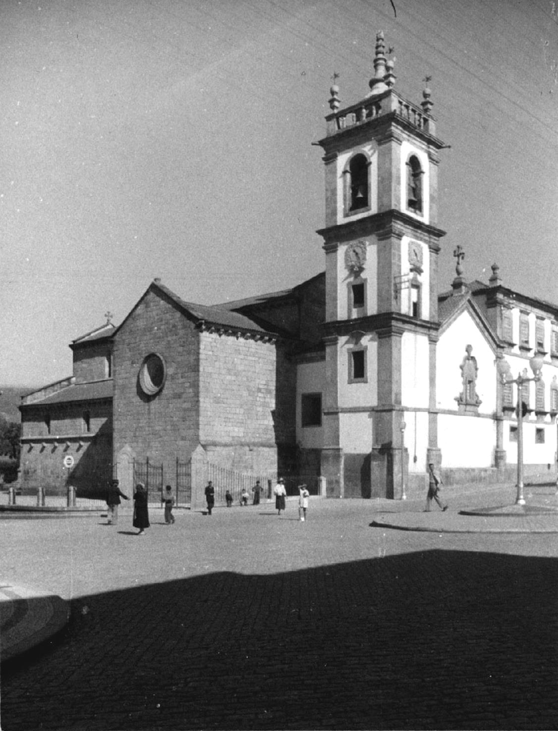 Vila Real : vista geral da Igreja d[a Sé]