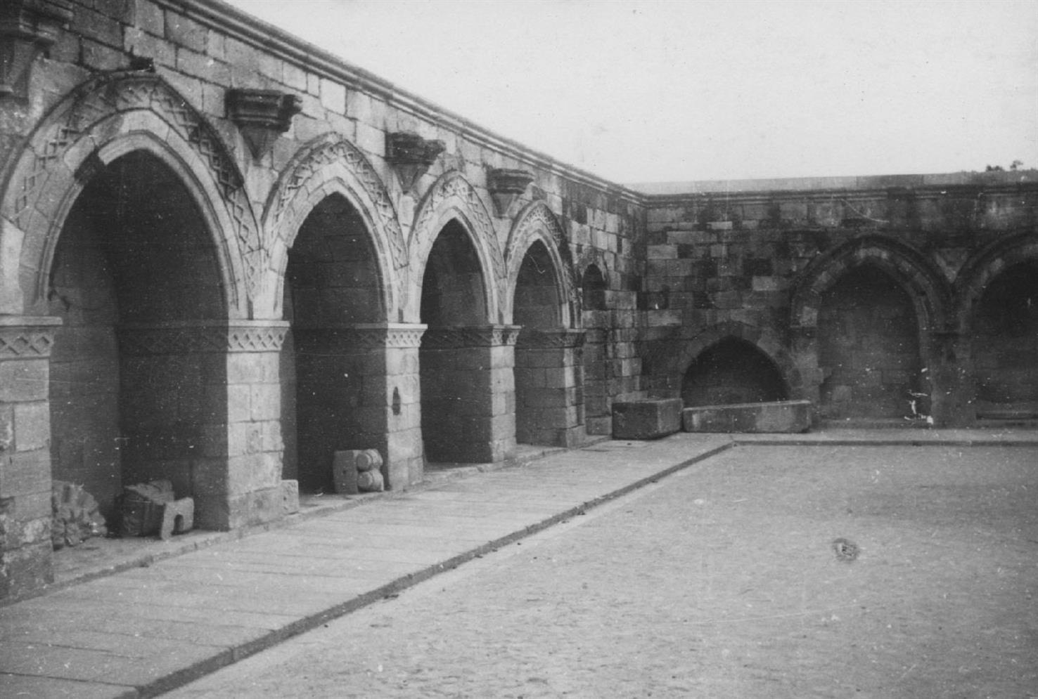 Porto : claustro velho da Sé