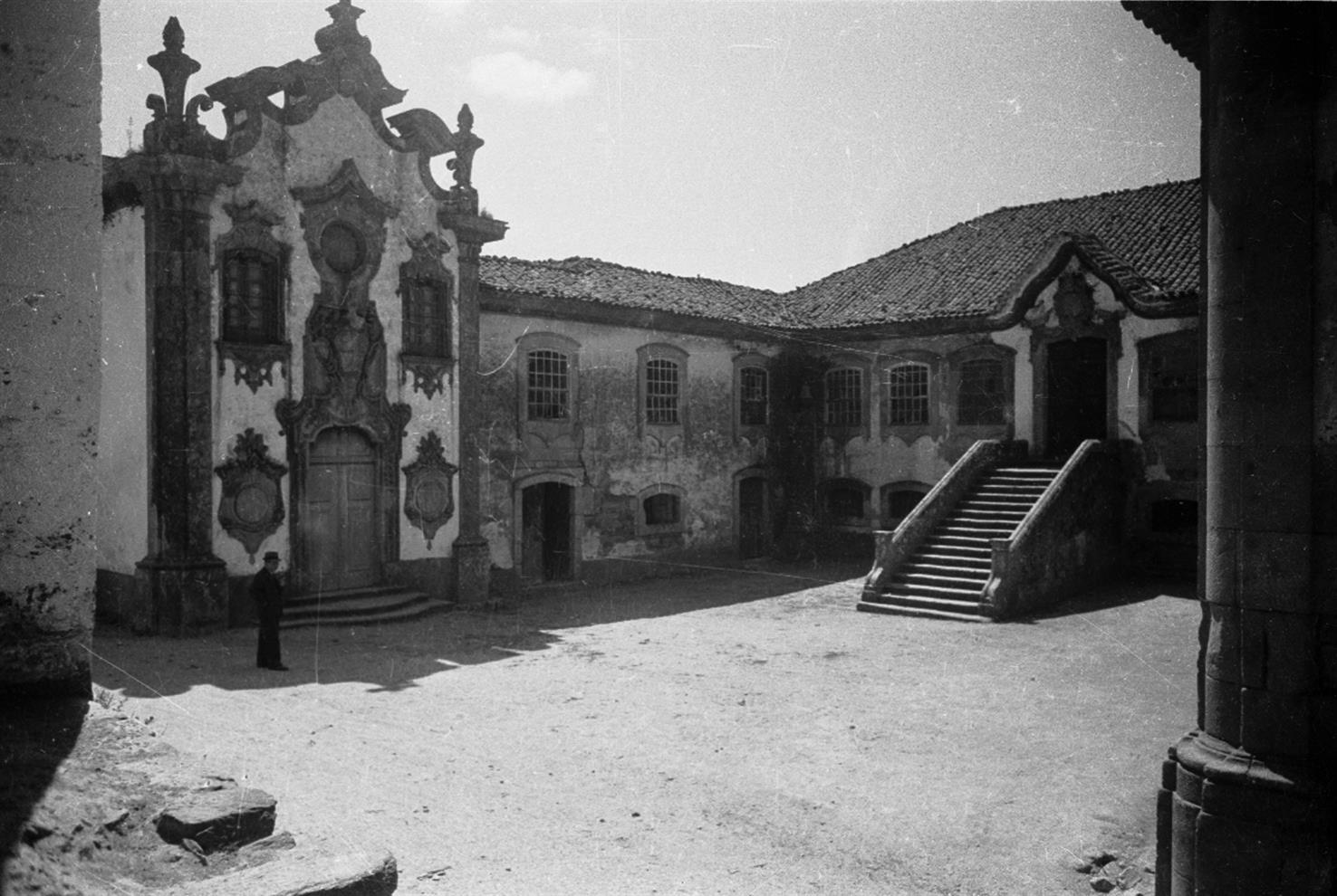 Sanhoane : concelho de Santa Marta de Penaguião : Casa dos Correias Pimentéis