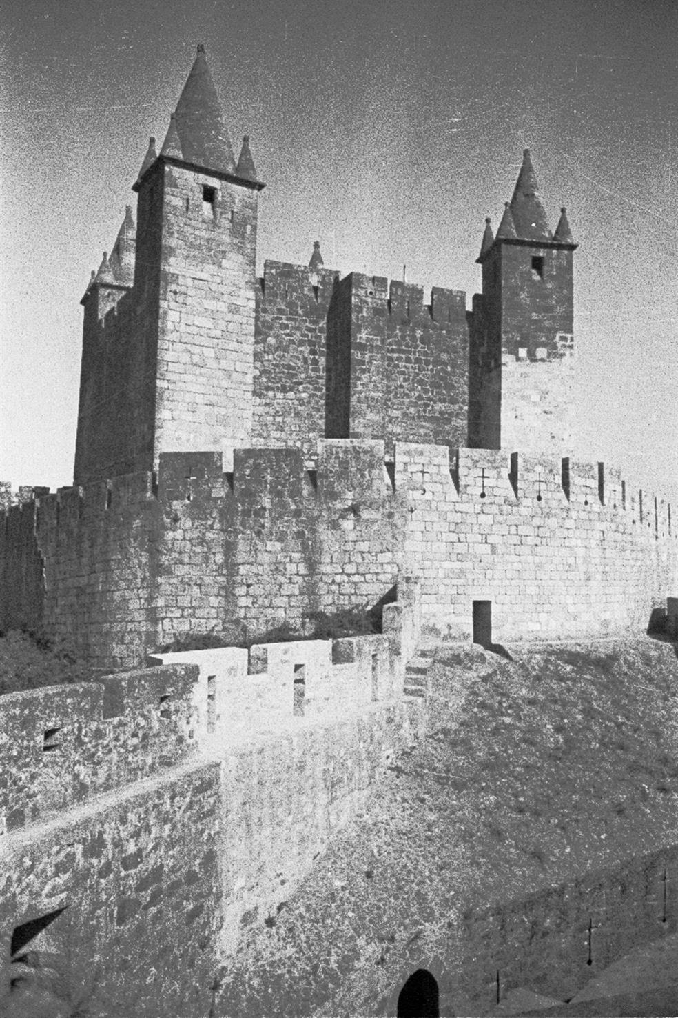 Vila da Feira :  torre do castelo