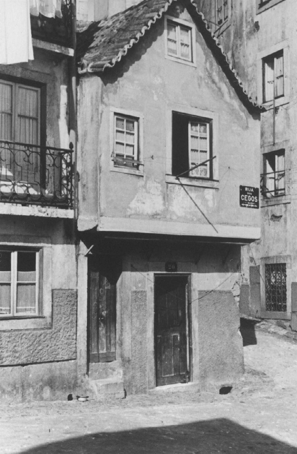 Lisboa : casa da Rua dos Cegos