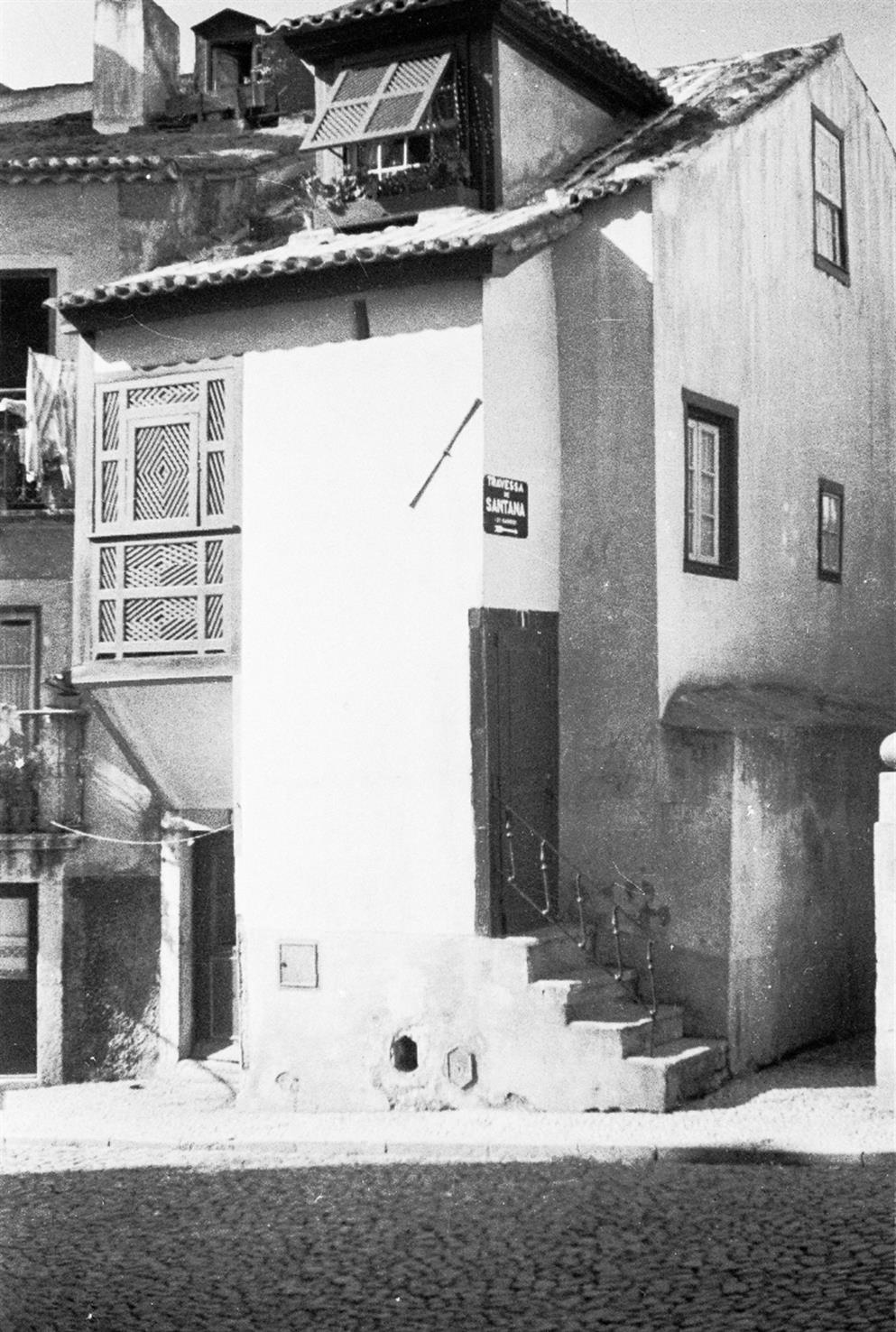 Lisboa : uma casa na Travessa de Santana