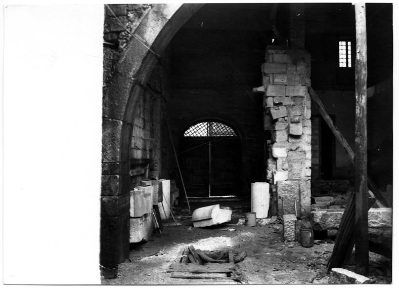 Obras de Restauro da Casa do Infante : 1958 - 1976 : pátio e entrada