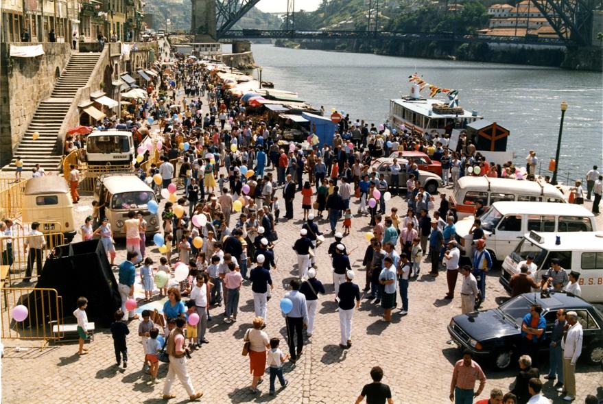 5º dia da limpeza : festejos na praça da Ribeira