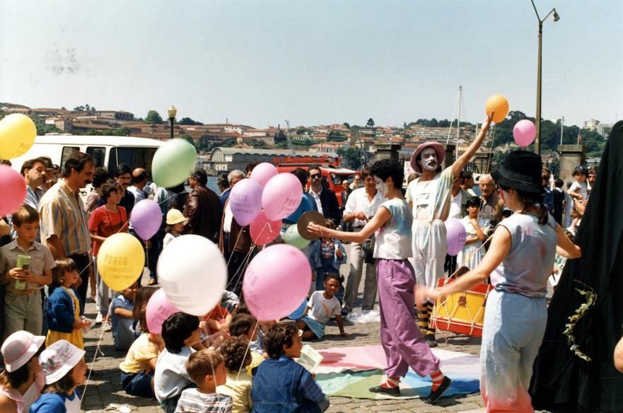 5º dia da limpeza : festejos na praça da Ribeira