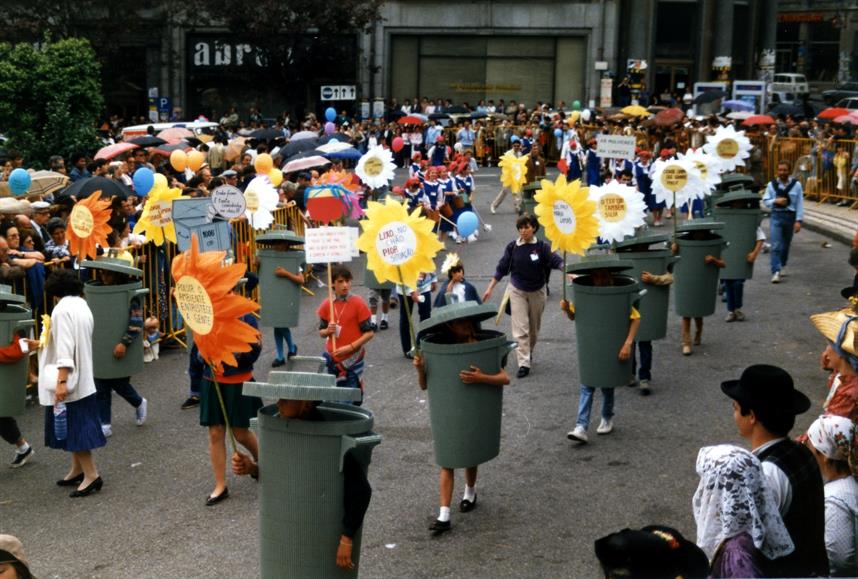 6º dia da limpeza : desfile