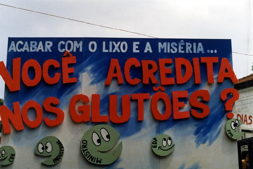 6º dia da limpeza : carros alegóricos