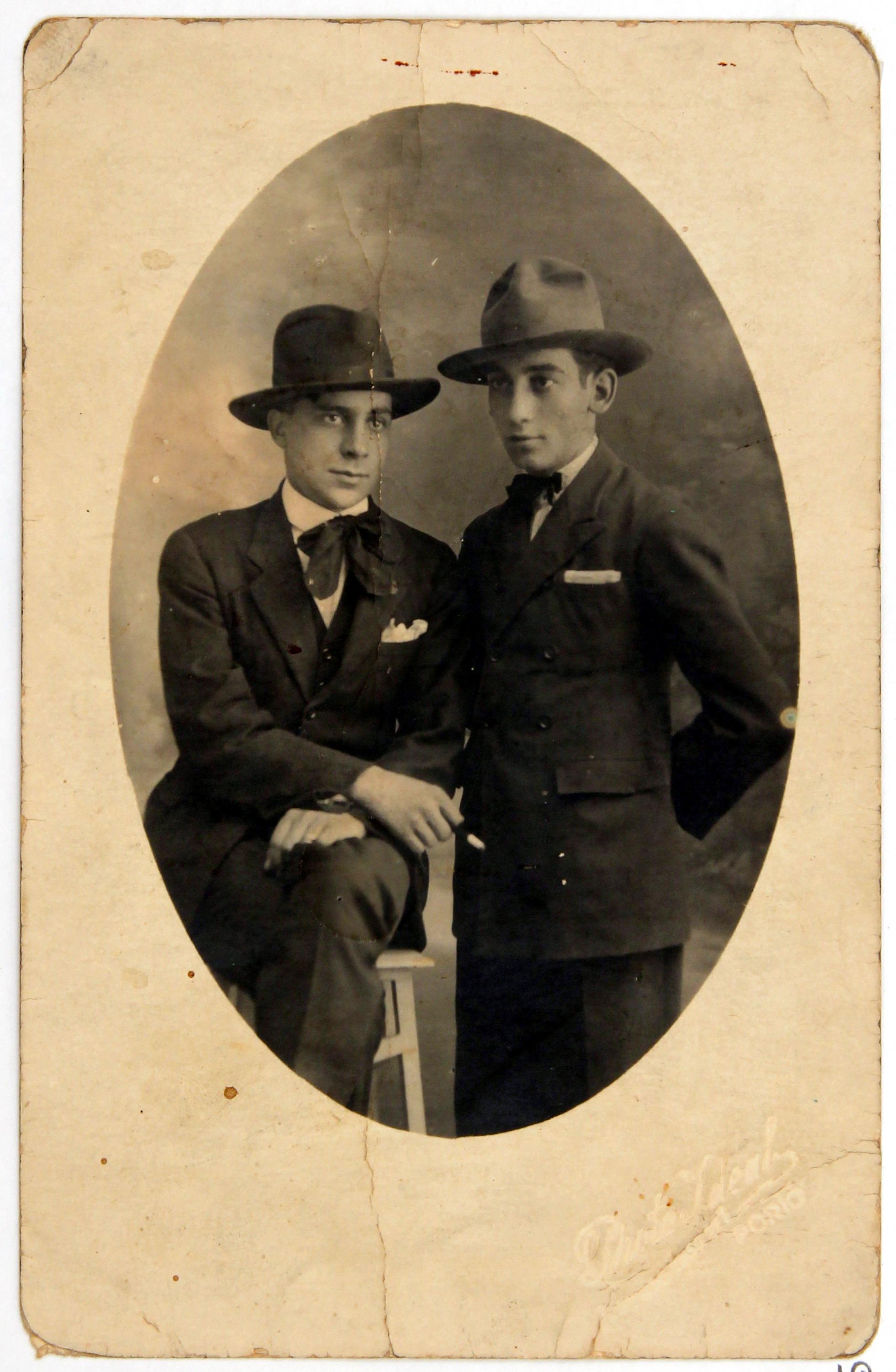 Cruz Caldas (1) : 1897-1928 : [Cruz Caldas com um amigo (?)]