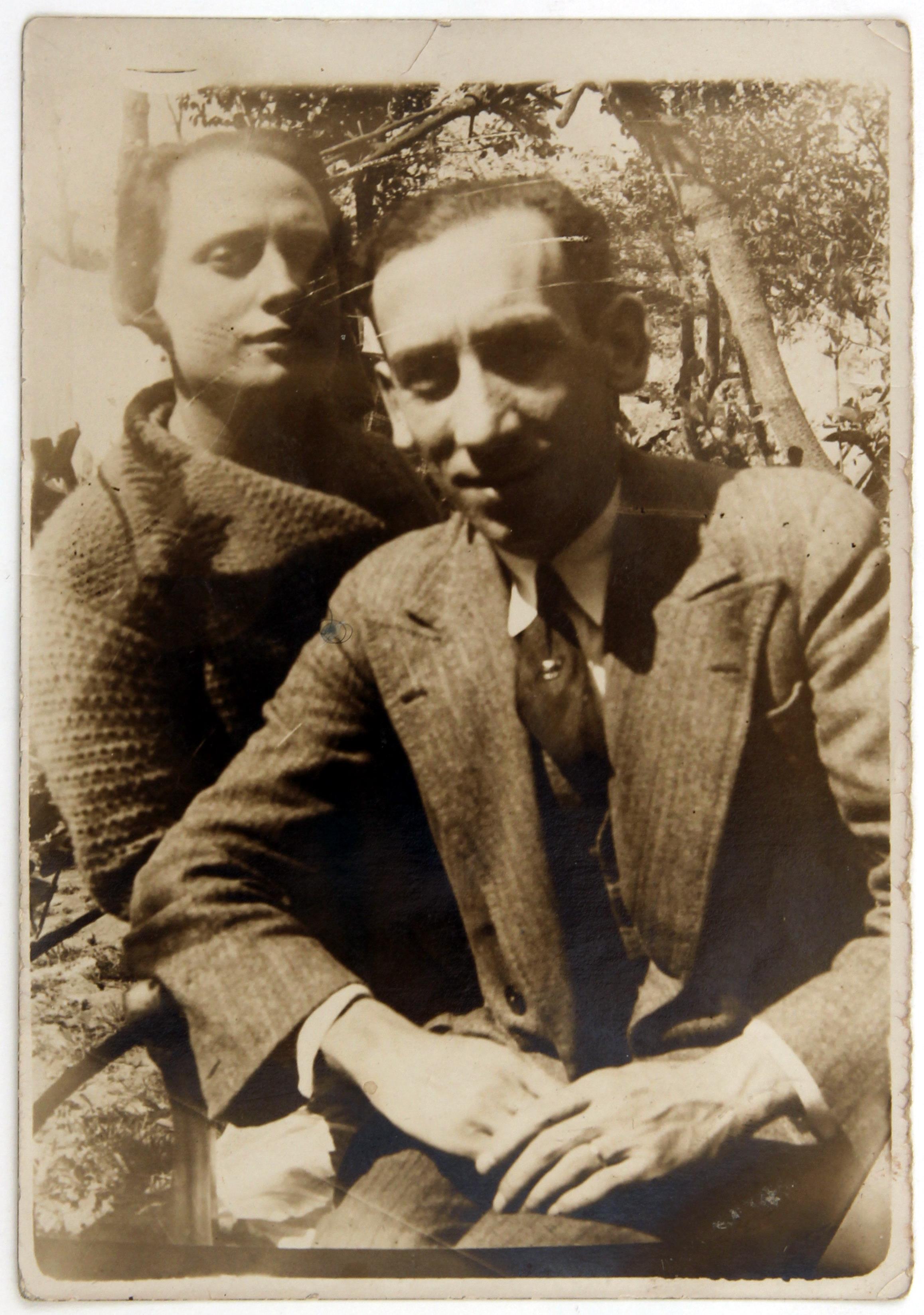 Cruz Caldas (1) : 1897-1928 : [retrato de Cruz Caldas e Lucília Augusta recém-casados]