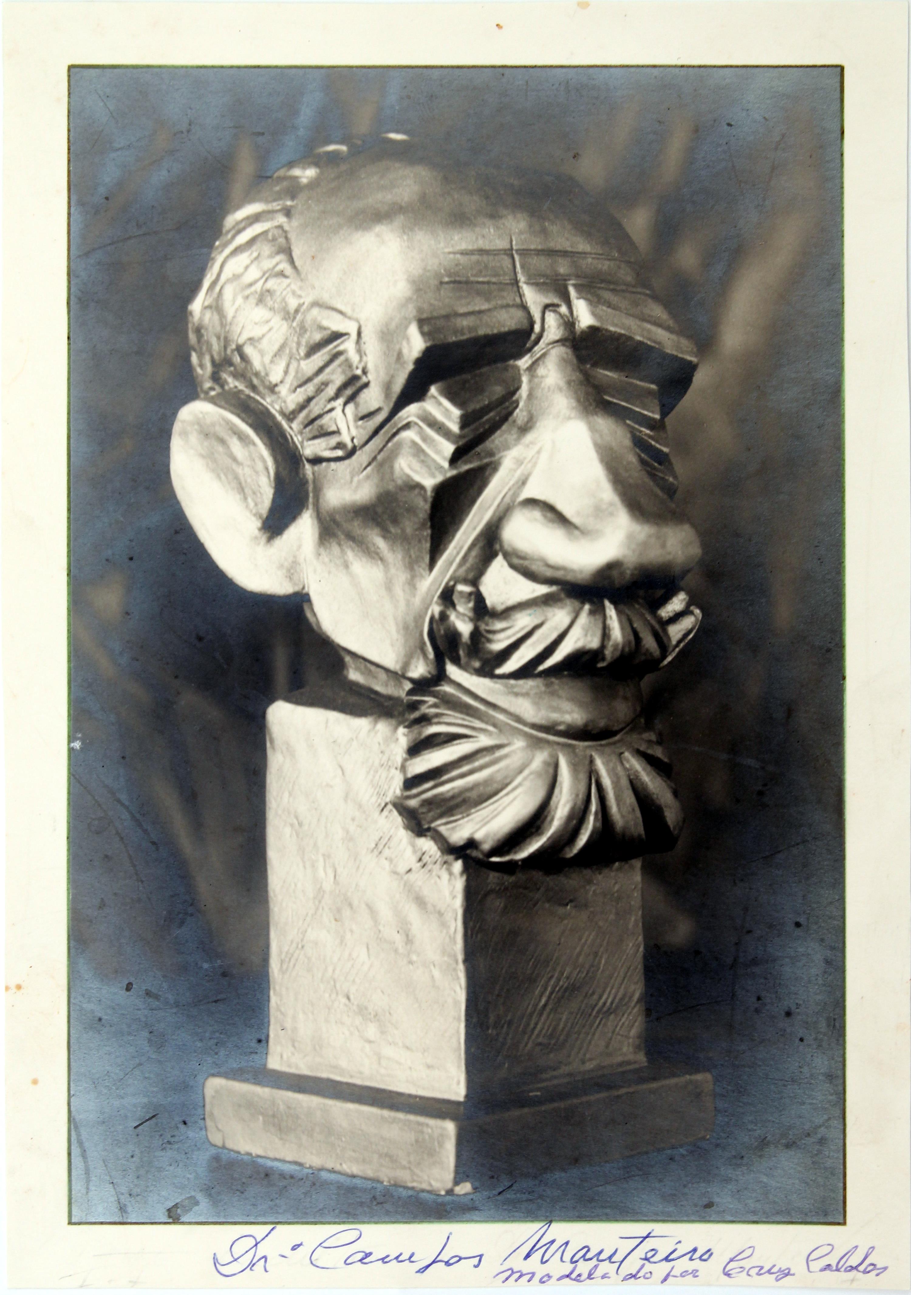 Cruz Caldas (2) : 1928-1946 : [Dr. Campos Monteiro : escultura]