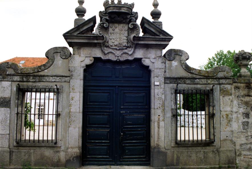 Nicolau Nasoni : um artista italiano no Porto : portão da quinta de São Gens