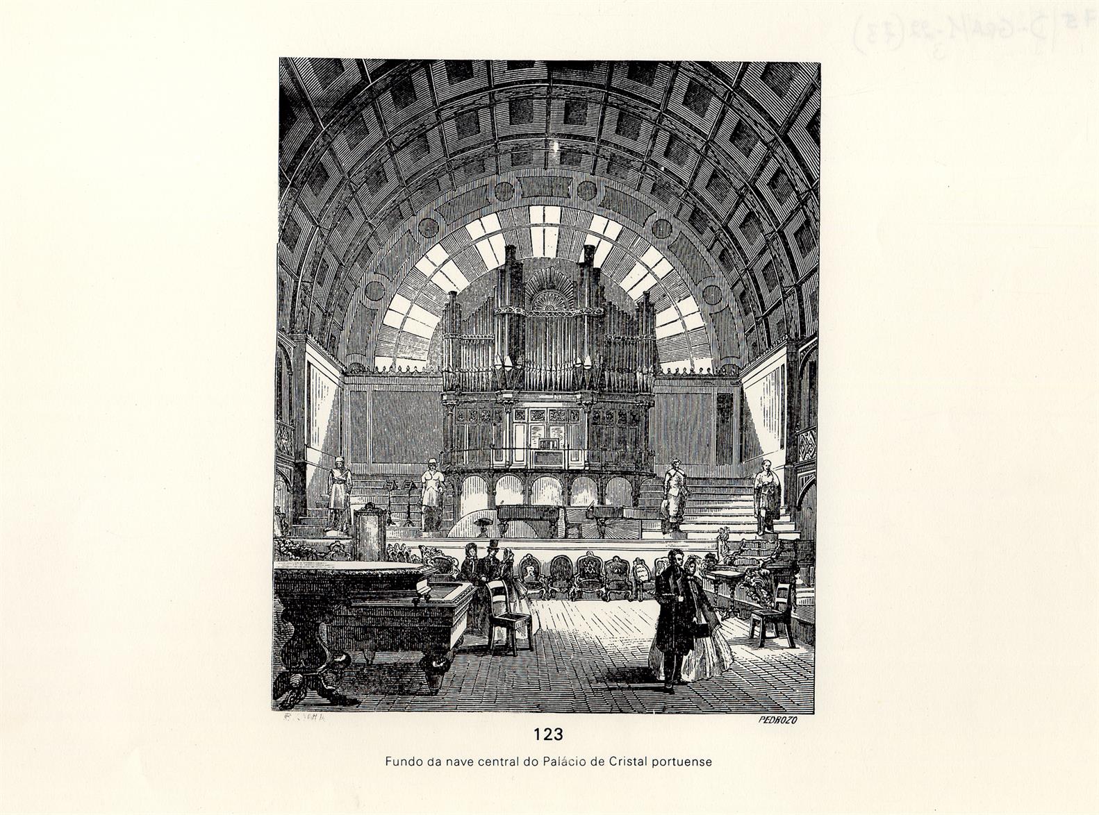 Fundo da nave central do Palácio de Cristal portuense