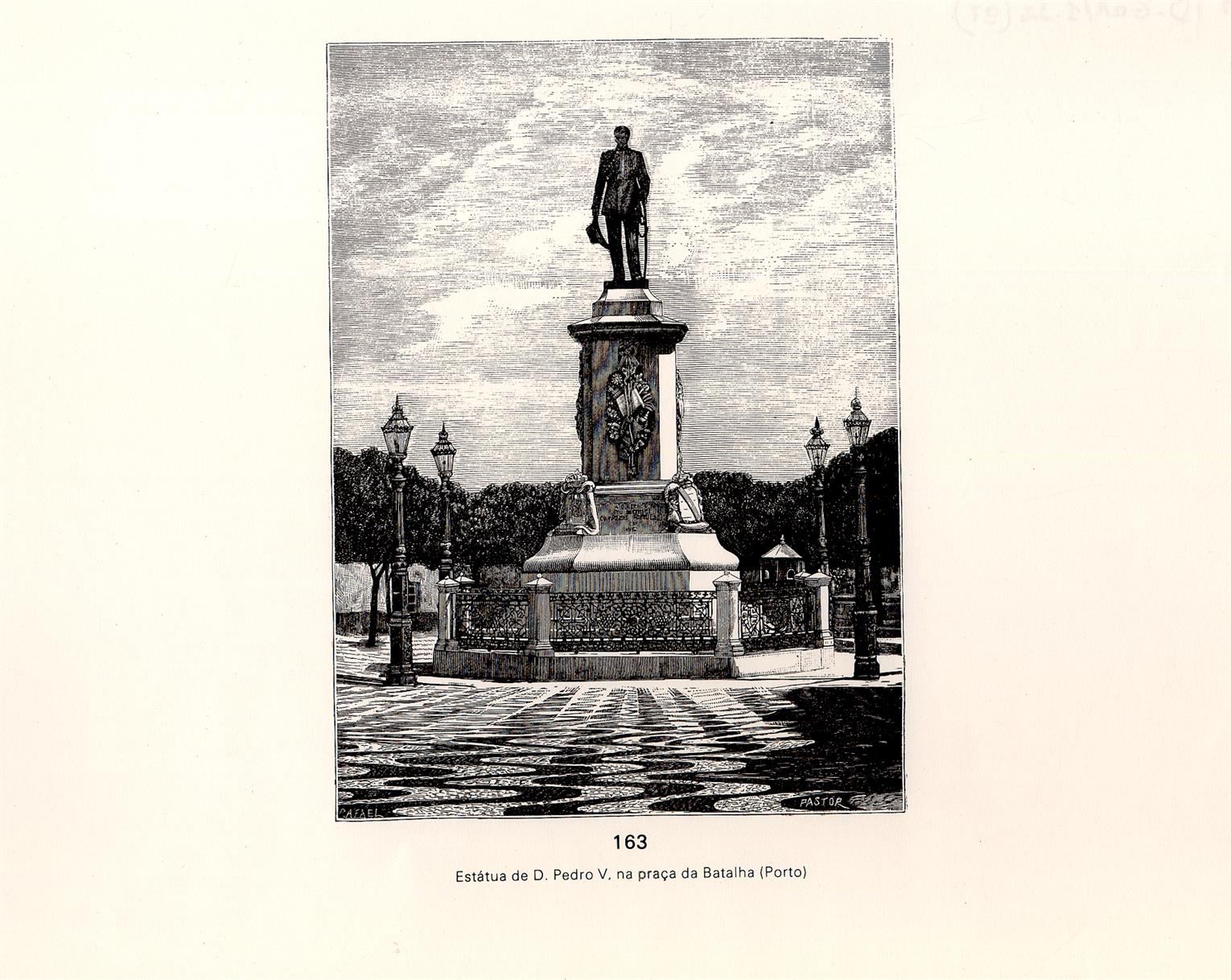 Estátua de Dom Pedro V, na Praça da Batalha, Porto