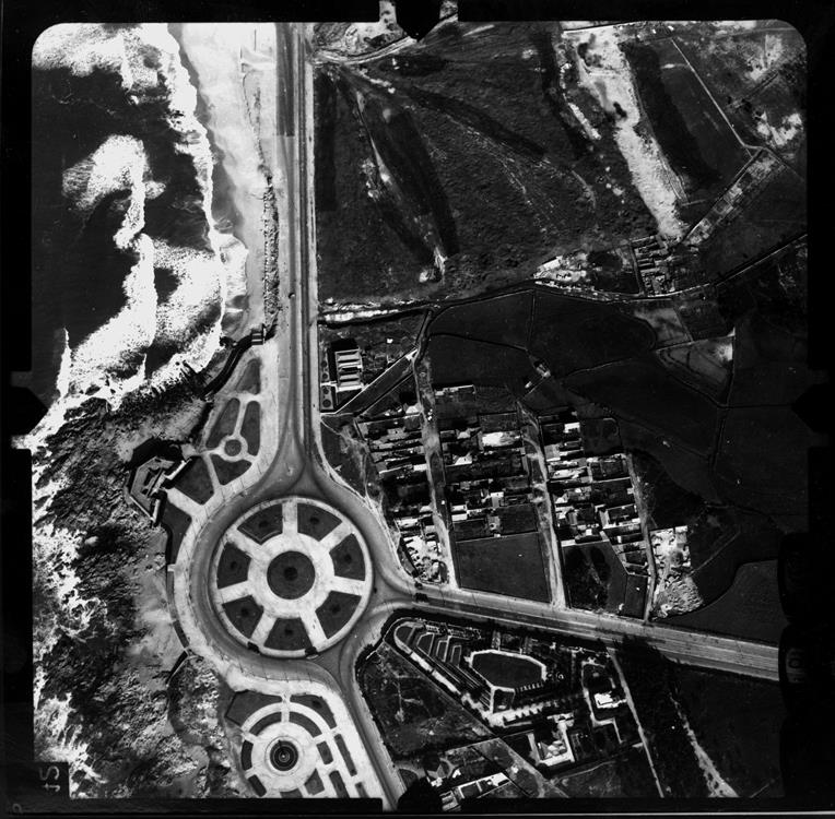 [Fotografia aérea da cidade do Porto : 1939-1940 : fiada 2, n.º 965]