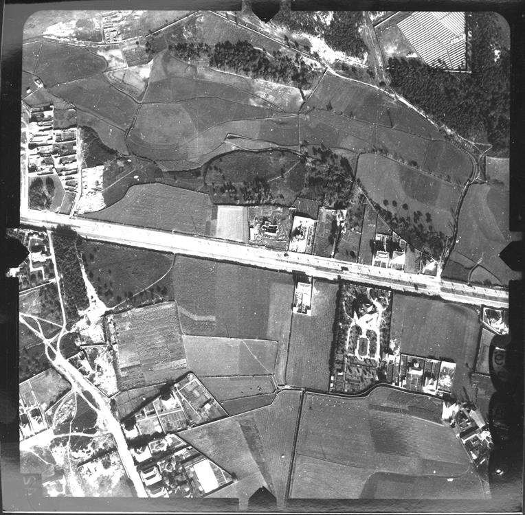 [Fotografia aérea da cidade do Porto : 1939-1940 : fiada 3, n.º 981]