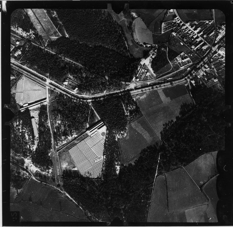 [Fotografia aérea da cidade do Porto : 1939-1940 : fiada 4, n.º 004]
