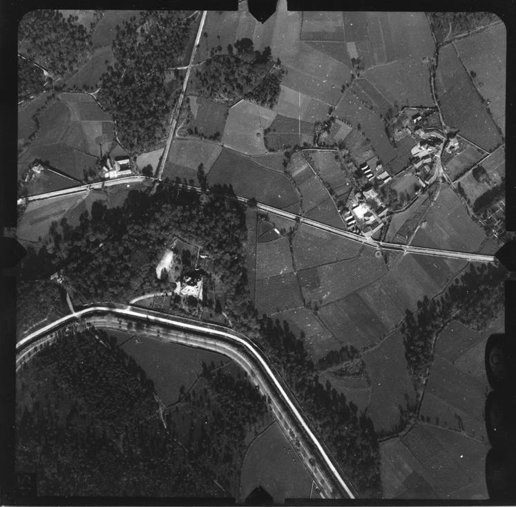 [Fotografia aérea da cidade do Porto : 1939-1940 : fiada 7, n.º 073]
