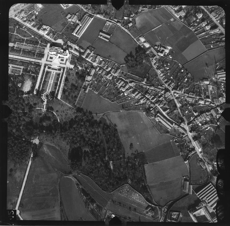 [Fotografia aérea da cidade do Porto : 1939-1940 : fiada 9, n.º 109]