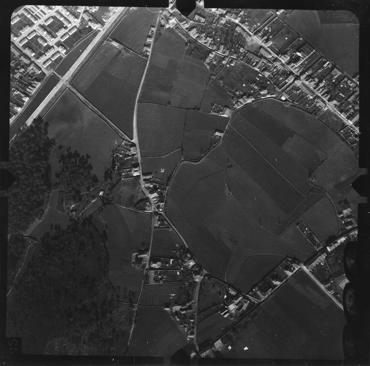[Fotografia aérea da cidade do Porto : 1939-1940 : fiada 9, n.º 115]