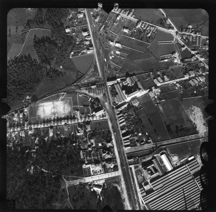 [Fotografia aérea da cidade do Porto : 1939-1940 : fiada 9, n.º 125]