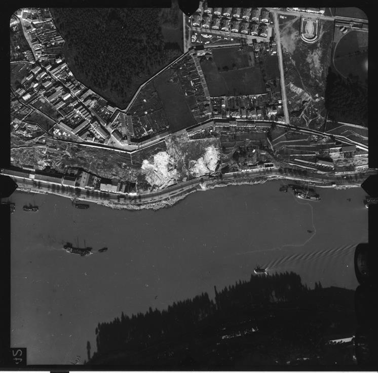 [Fotografia aérea da cidade do Porto : 1939-1940 : fiada 12, n.º 179]