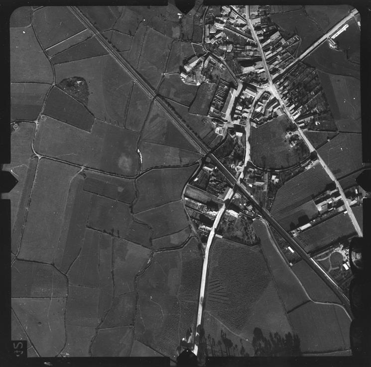 [Fotografia aérea da cidade do Porto : 1939-1940 : fiada 12, n.º 193]