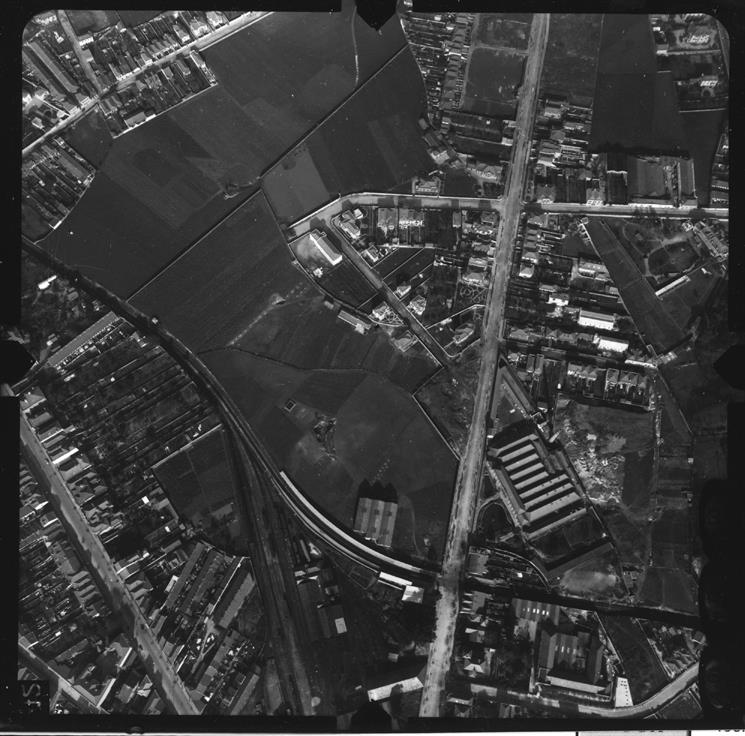 [Fotografia aérea da cidade do Porto : 1939-1940 : fiada 15, n.º 267]