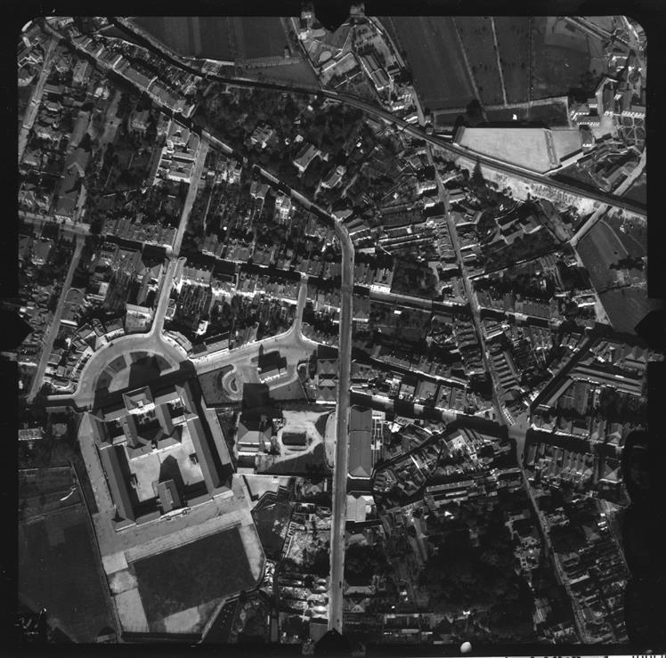 [Fotografia aérea da cidade do Porto : 1939-1940 : fiada 17, n.º 317]