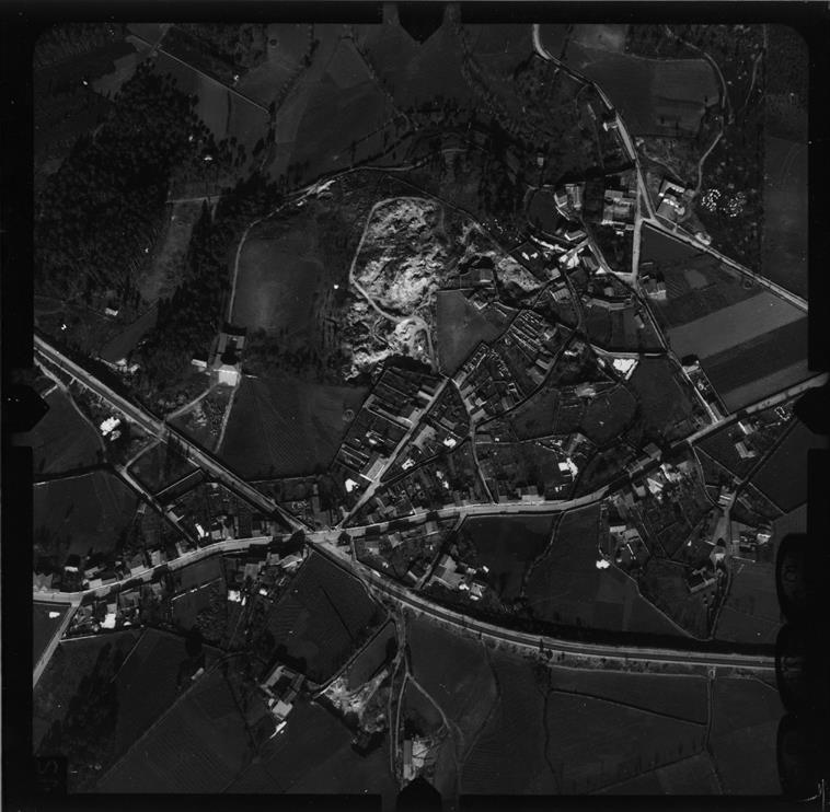 [Fotografia aérea da cidade do Porto : 1939-1940 : fiada 17, n.º 339]