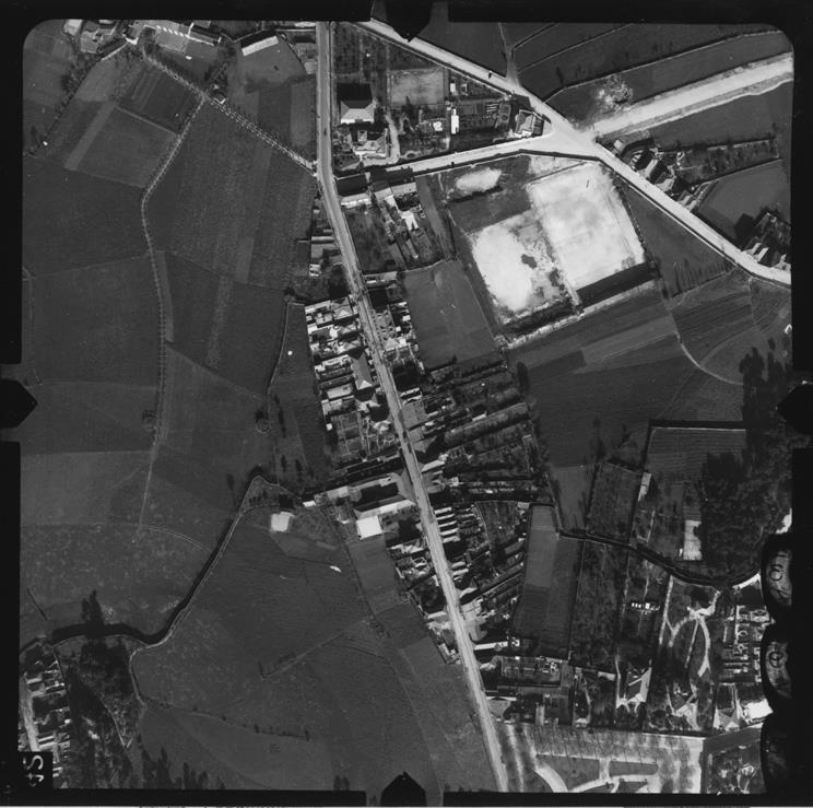 [Fotografia aérea da cidade do Porto : 1939-1940 : fiada 18A, n.º 393]