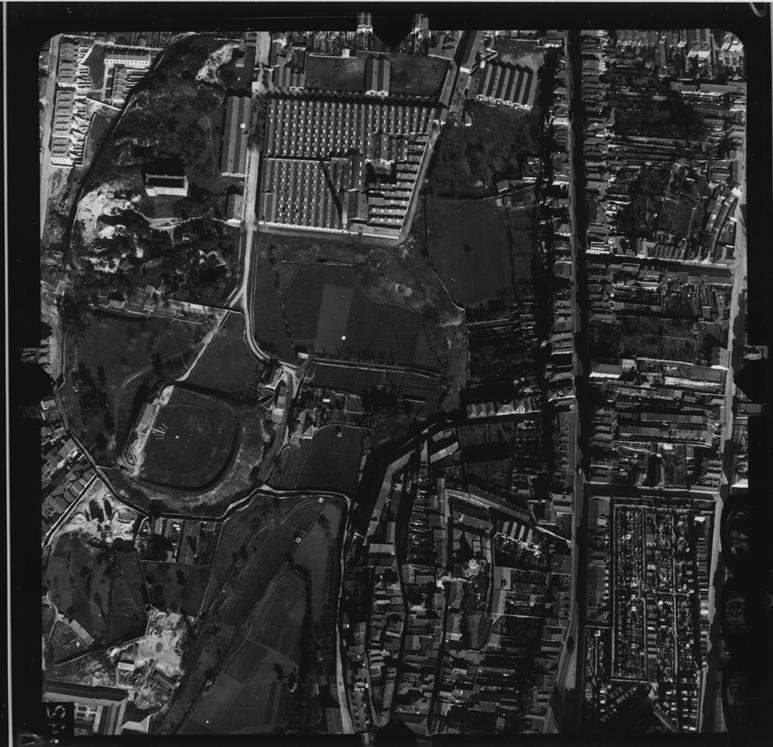 [Fotografia aérea da cidade do Porto : 1939-1940 : fiada 18, n.º 357]