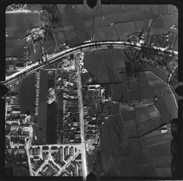 [Fotografia aérea da cidade do Porto : 1939-1940 : fiada 19, n.º 427]