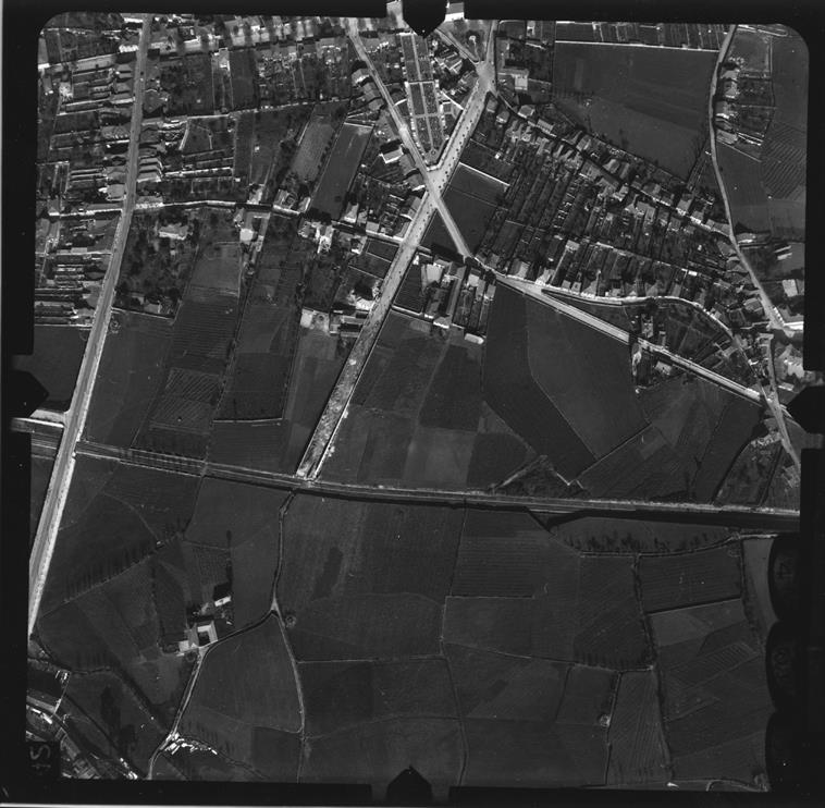 [Fotografia aérea da cidade do Porto : 1939-1940 : fiada 19, n.º 431]