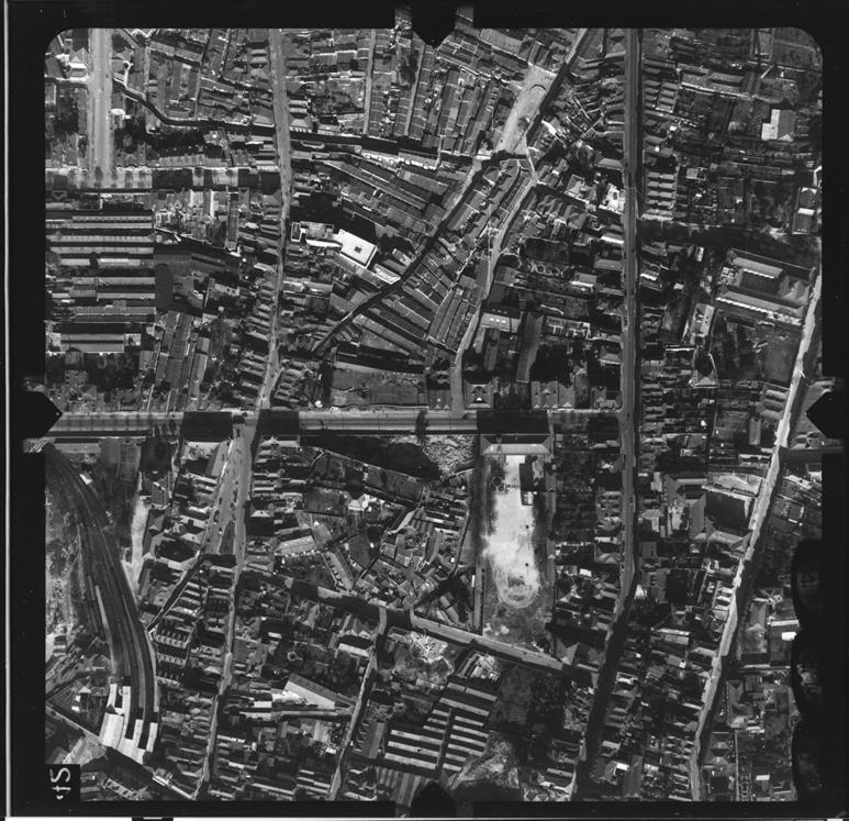 [Fotografia aérea da cidade do Porto : 1939-1940 : fiada 20, n.º 443]