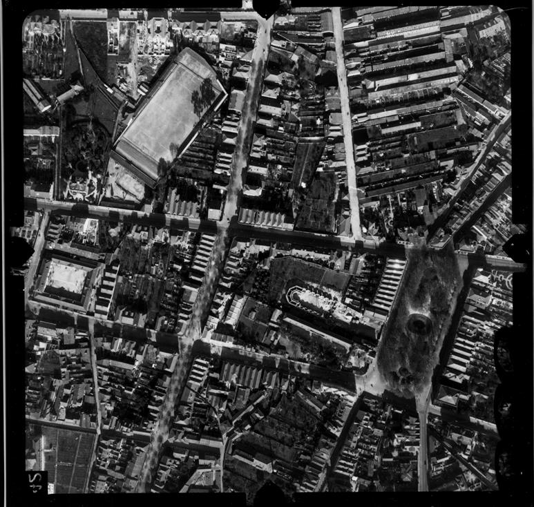 [Fotografia aérea da cidade do Porto : 1939-1940 : fiada 20, n.º 447]