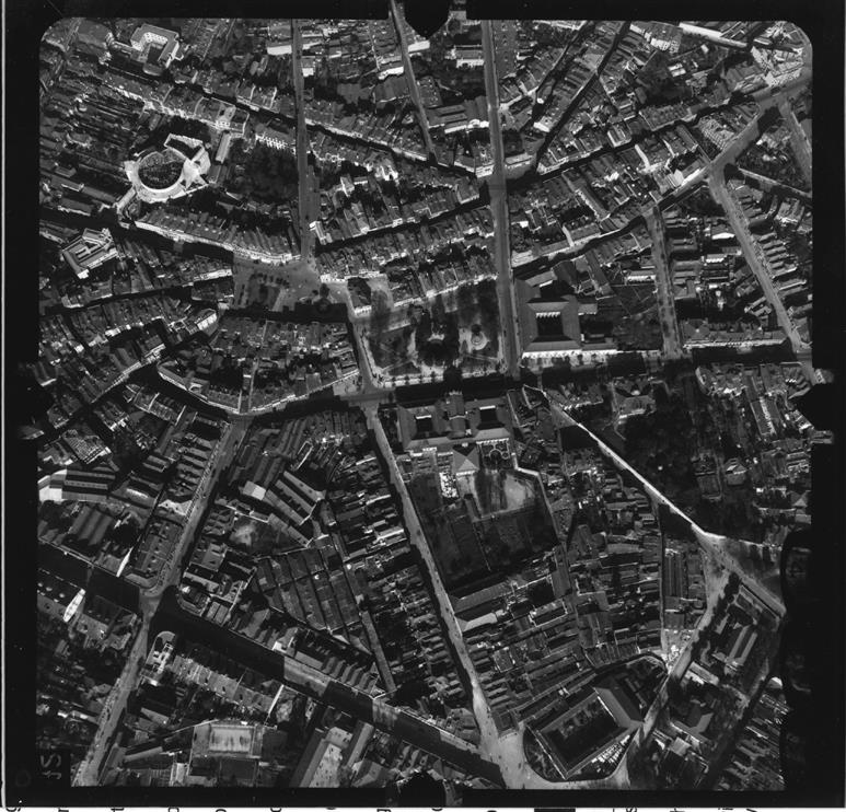 [Fotografia aérea da cidade do Porto : 1939-1940 : fiada 21, n.º 471]