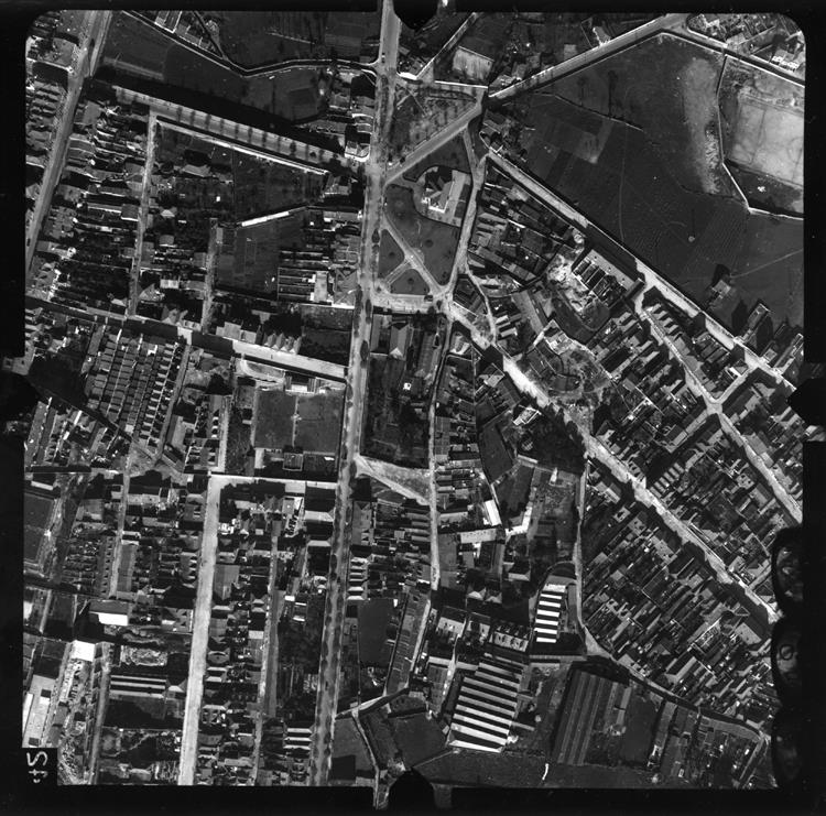 [Fotografia aérea da cidade do Porto : 1939-1940 : fiada 22, n.º 507]