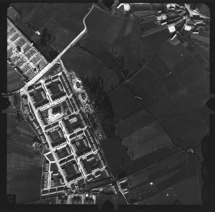 [Fotografia aérea da cidade do Porto : 1939-1940 : fiada 22, n.º 515]