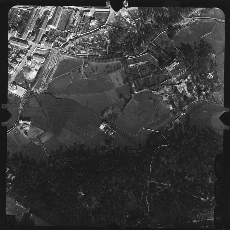 [Fotografia aérea da cidade do Porto : 1939-1940 : fiada 24A, n.º 574]