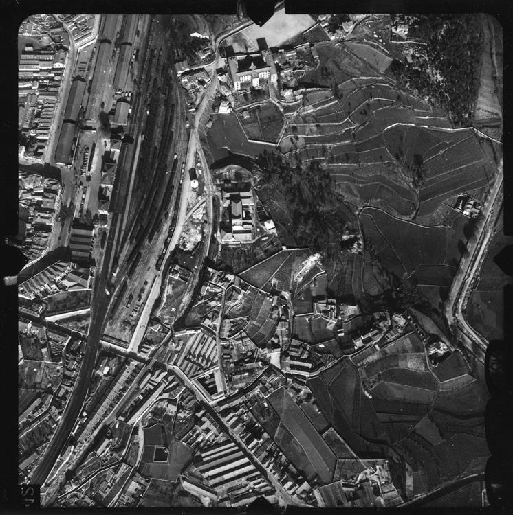 [Fotografia aérea da cidade do Porto : 1939-1940 : fiada 25, n.º 596]