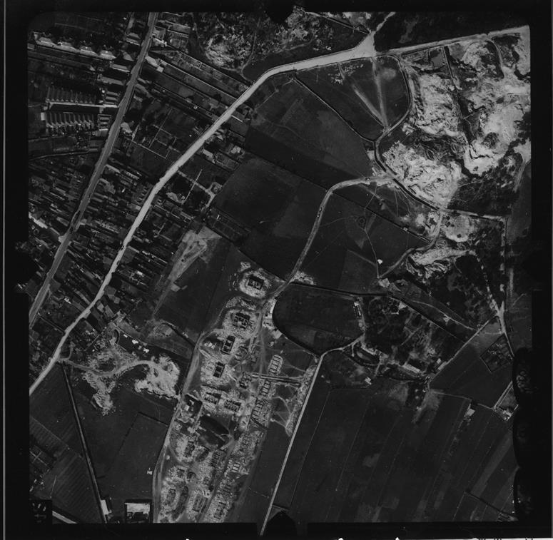 [Fotografia aérea da cidade do Porto : 1939-1940 : fiada 25, n.º 268]