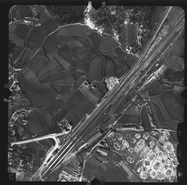 [Fotografia aérea da cidade do Porto : 1939-1940 : fiada 27, n.º 310]