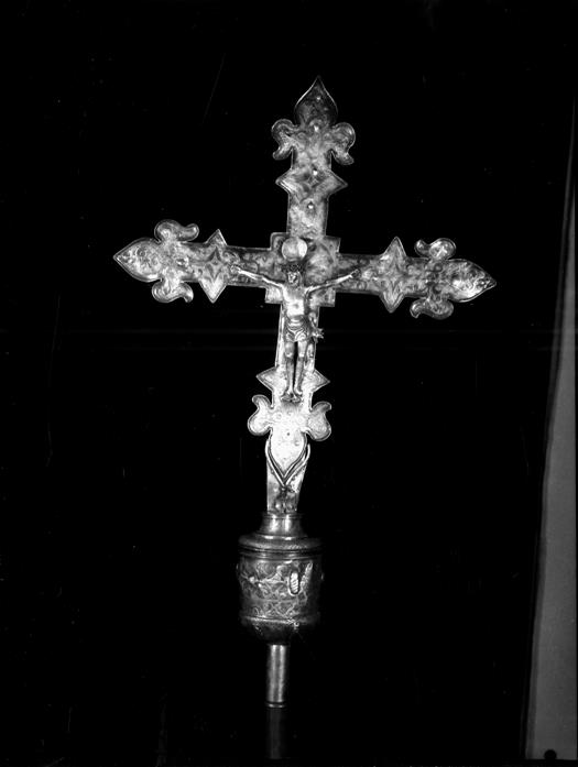 Alfaias litúrgicas da Diocese do Porto : cruzes