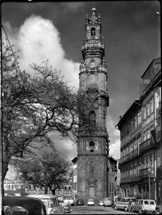 [Nasoni, arquiteto de igrejas : Irmandade dos Clérigos : Torre]