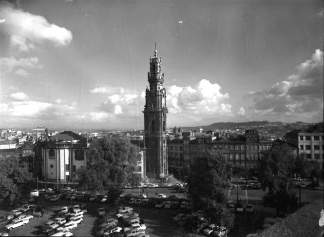 [Nasoni, arquiteto de igrejas : Irmandade dos Clérigos : Torre]