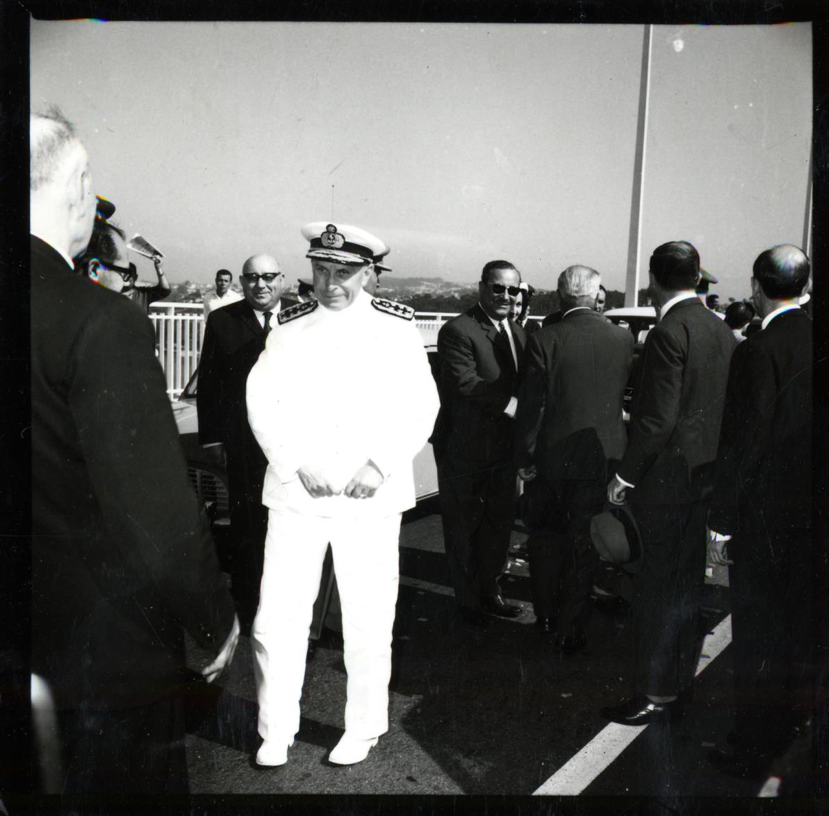 Visita ao Porto do Senhor Presidente da República : chegada à Ponte da Arrábida