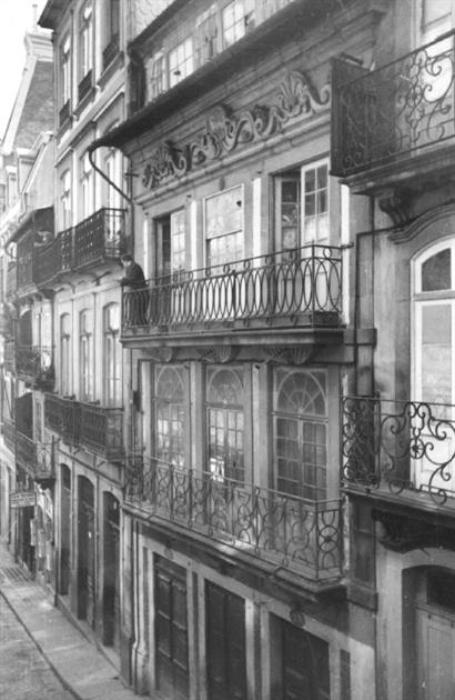 Porto : uma casa da rua de Belomonte