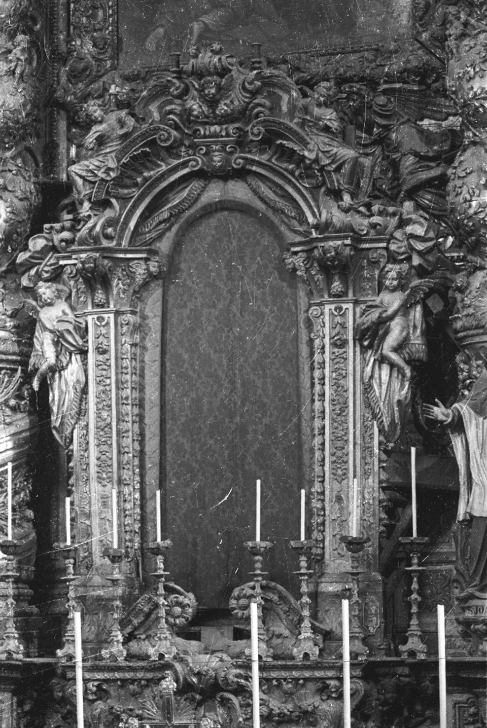 Porto : pormenor do altar da capela-mor da Igreja da Sé