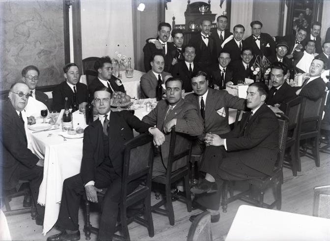 [Grupo de homens]